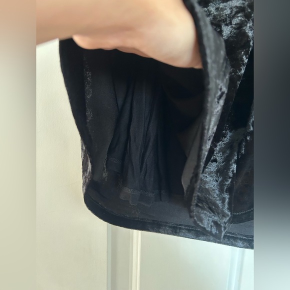 Sanctuary Black Velvet Cold Shoulder Top - Picture 4 of 8